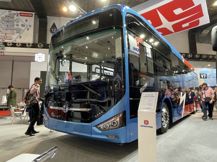 中通氫燃料電池客車N12.jpg