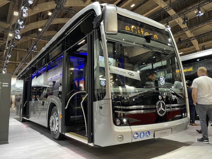 奔馳eCitaro.jpg