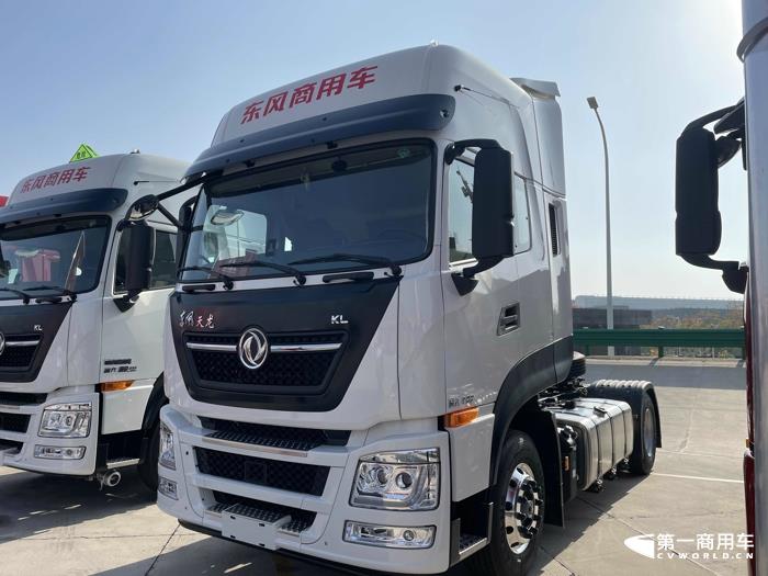 東風(fēng)天龍KL 480馬力快遞牽引車，東風(fēng)康明斯發(fā)動(dòng)機(jī)2.jpg