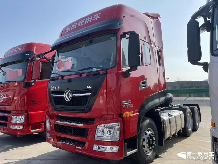東風(fēng)天龍KL520馬力牽引車，龍擎動(dòng)力2.jpg