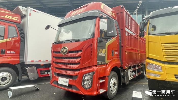 解放J6G 4×2領(lǐng)航版載貨車(chē).jpg
