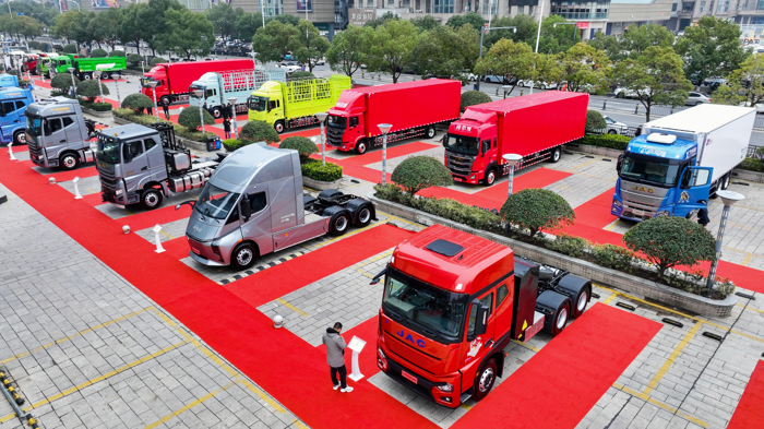 【第一商用車網 原創(chuàng)】4月份，各家主流重卡企業(yè)的表現如何？
