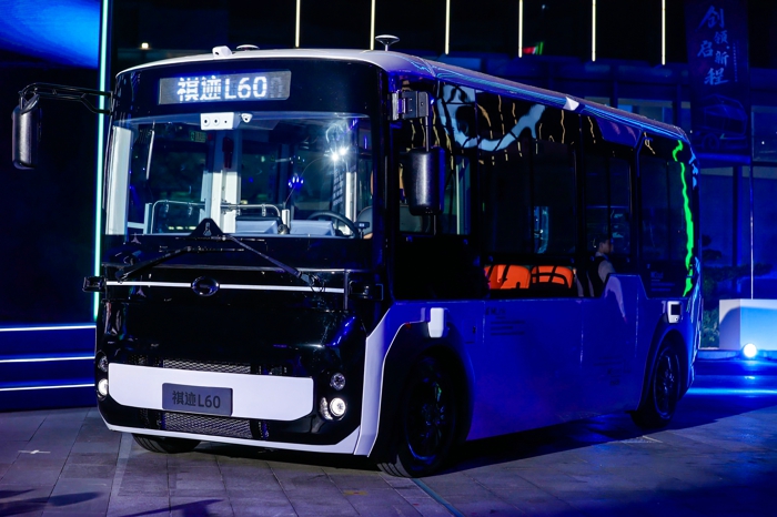 Robobus L60亮相.jpg