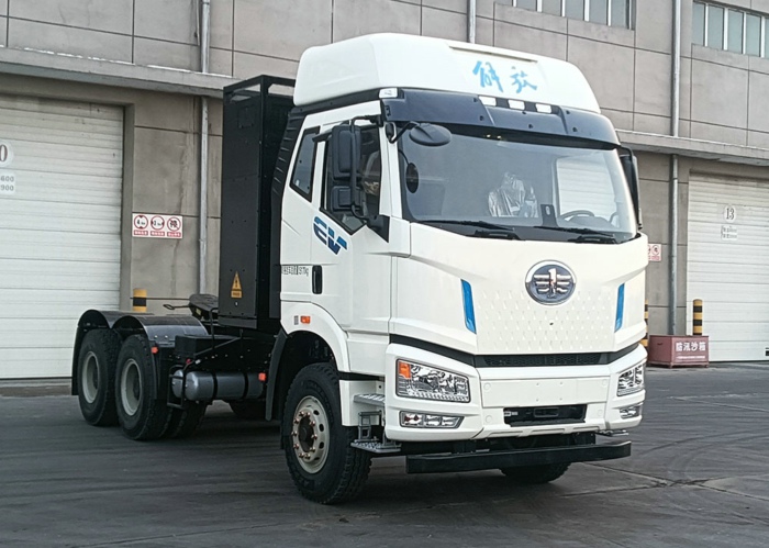 解放J6P換電式純電動(dòng)半掛牽引車(chē).jpg