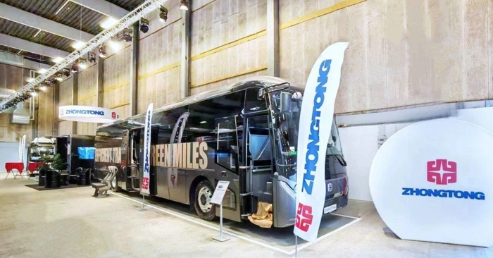 北歐零碳新篇！山東重工中通純電動客車閃耀2025丹麥交通展1.jpg