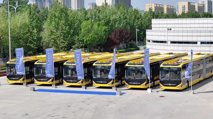 北歐零碳新篇！山東重工中通純電動客車閃耀2025丹麥交通展5.png