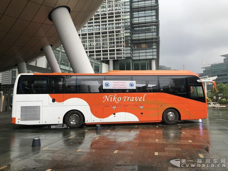 申龍SLK6116HKB歐六柴油客車，全部采用奔馳底盤