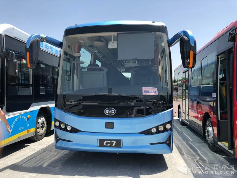 比亞迪C7純電動(dòng)公路車