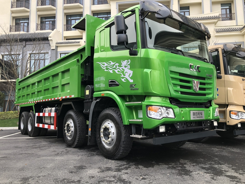 聯(lián)合卡車8×4 390馬力柴油城建渣土運輸車