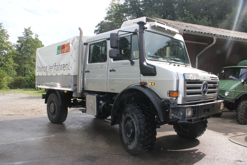烏尼莫克U4000