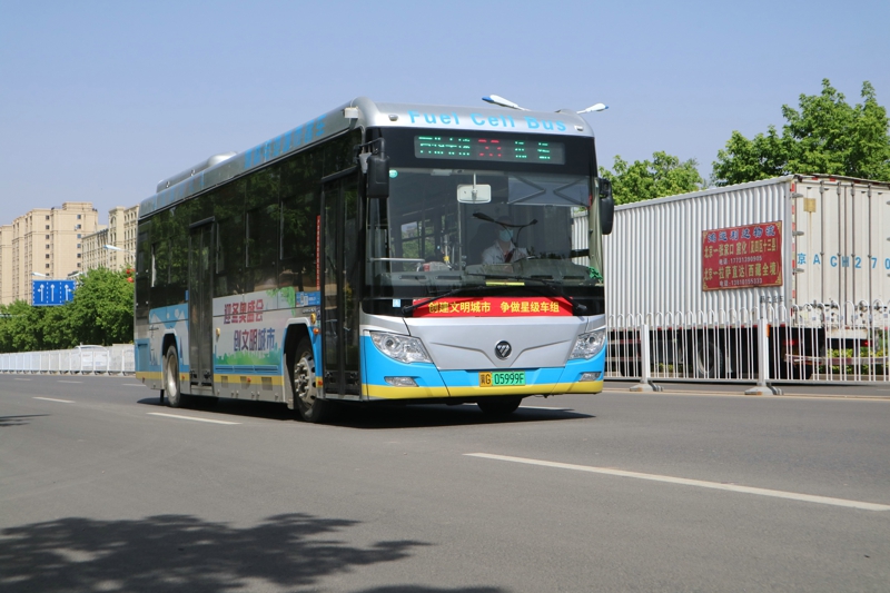 張家口時(shí)不時(shí)可以看到的氫燃料公交車(chē)