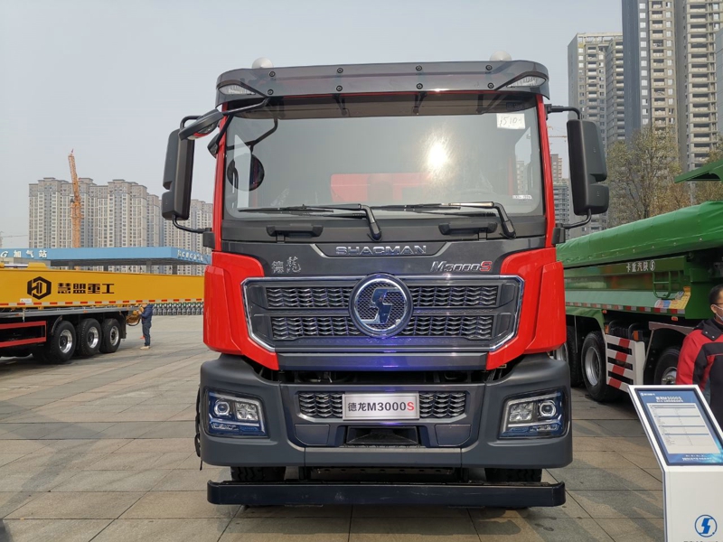 德龍M3000 S 8×4公路標(biāo)準(zhǔn)版自卸車